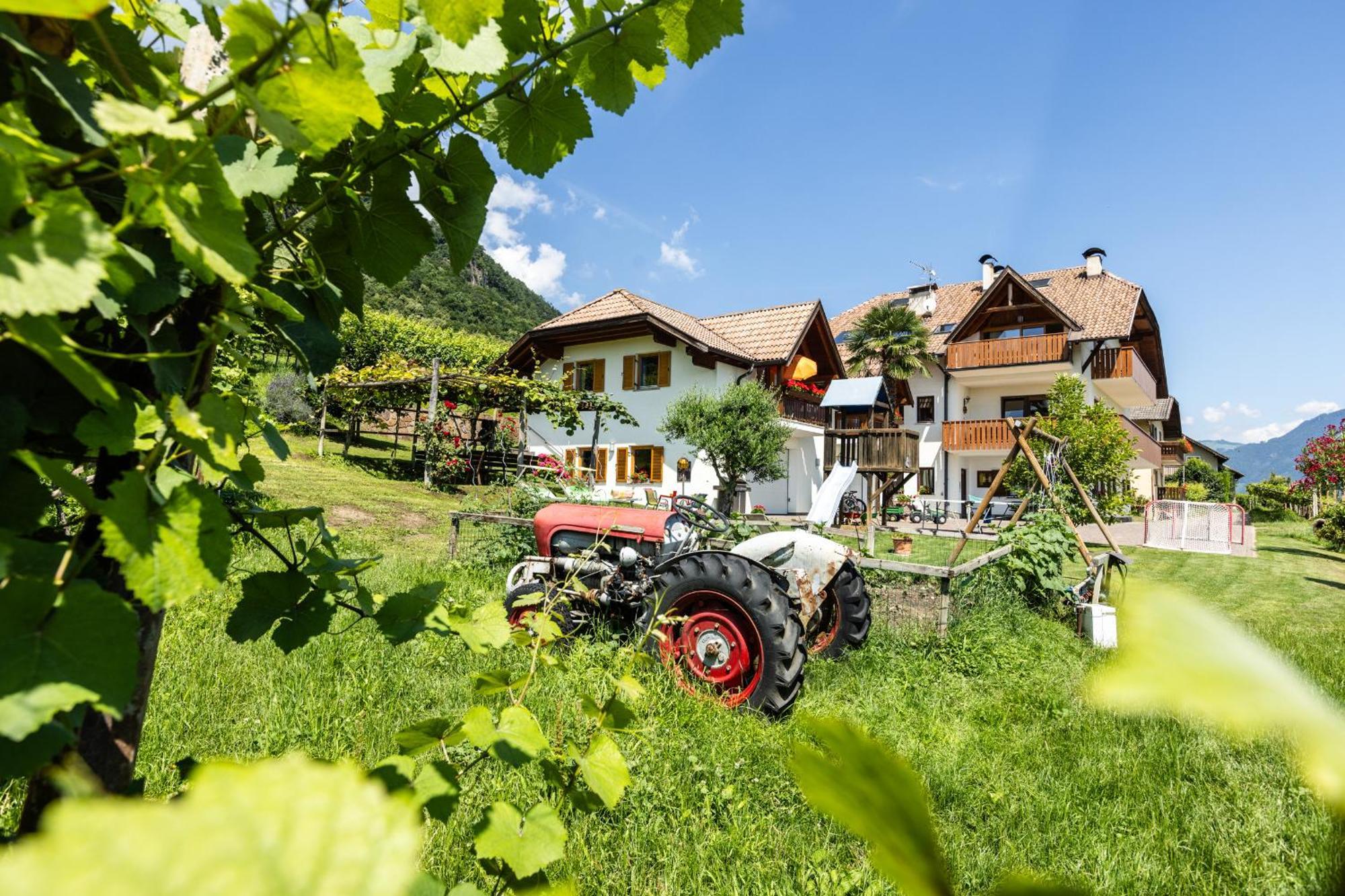 Ferienwohnung Weinhof Kager Missian Exterior foto